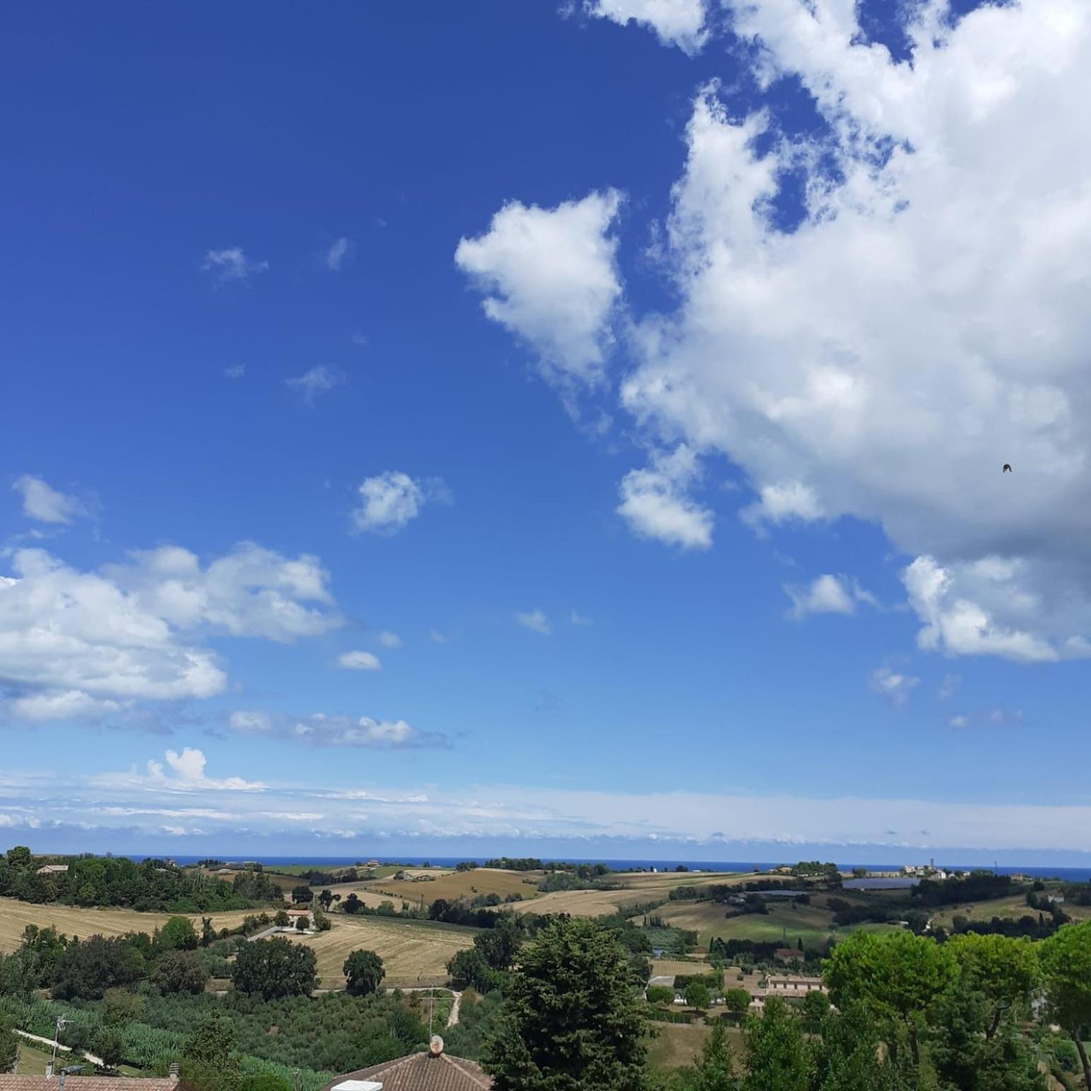 Casa Vacanze Via Marconi Marotta Exteriér fotografie